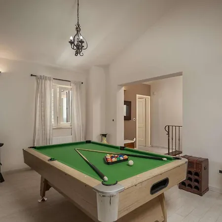 David Holiday home *